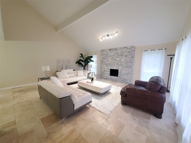 Foto del edificio - 2810 Arrowhead Dr
