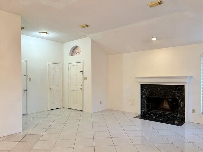 Building Photo - 7706 Quintero Dr