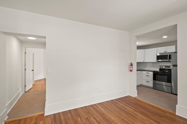 Foto del edificio - 1407 Clover St NW