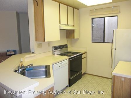 Building Photo - 2 br, 2 bath House - 9791 Mesa Springs Way...