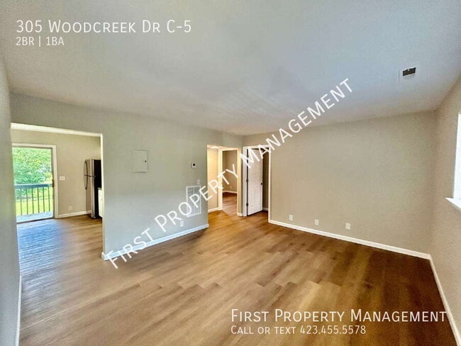 Building Photo - 305 Woodcreek Dr C