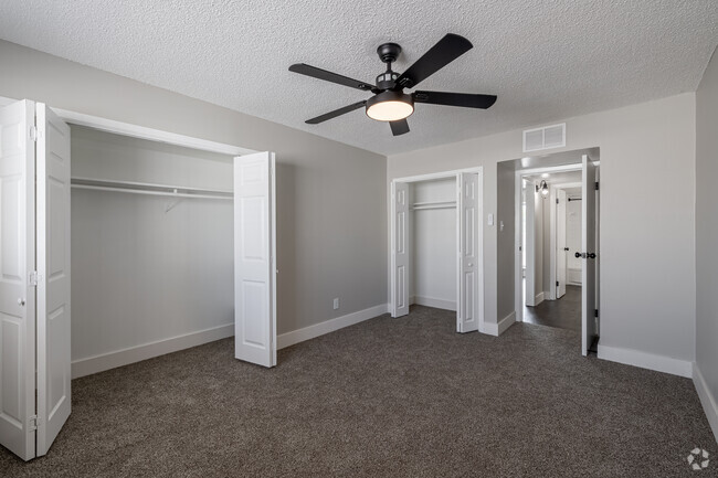 1HAB, 1BA - 760 ft² - Habitación - Higdon Ferry Apartments