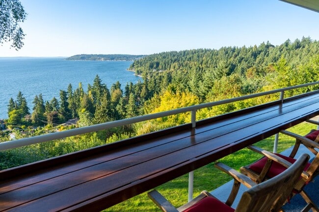 Building Photo - 3bd/1.5ba Burien House