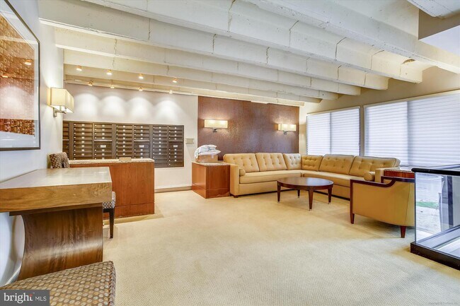 Foto del edificio - 3315 Wisconsin Ave NW