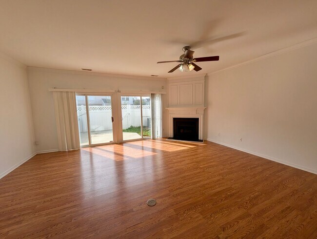 Foto del edificio - 5122 Brooke Lauren Ln