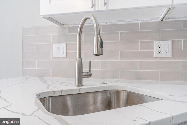 Foto del edificio - 103 E Duval St