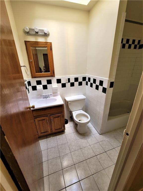 Foto del edificio - 198 Rogers Ave