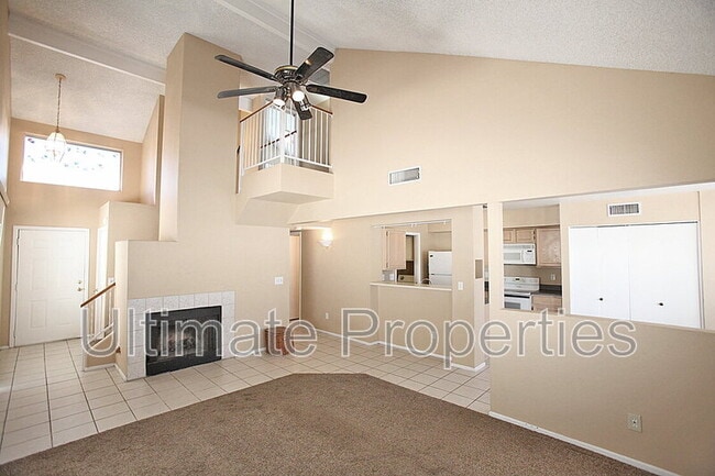 Building Photo - 6718 W Kings Ave