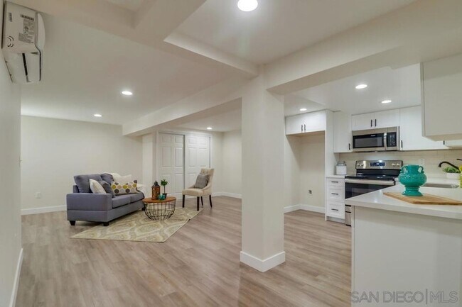 Foto del edificio - 5732 Adams Ave