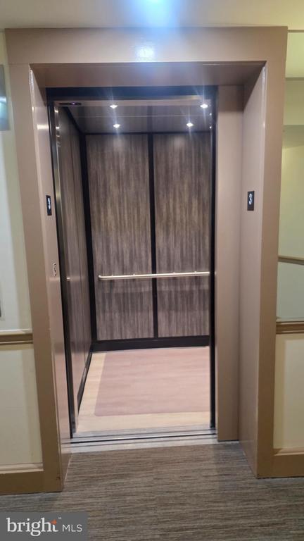 Foto del edificio - 7317 Eden Brook Dr