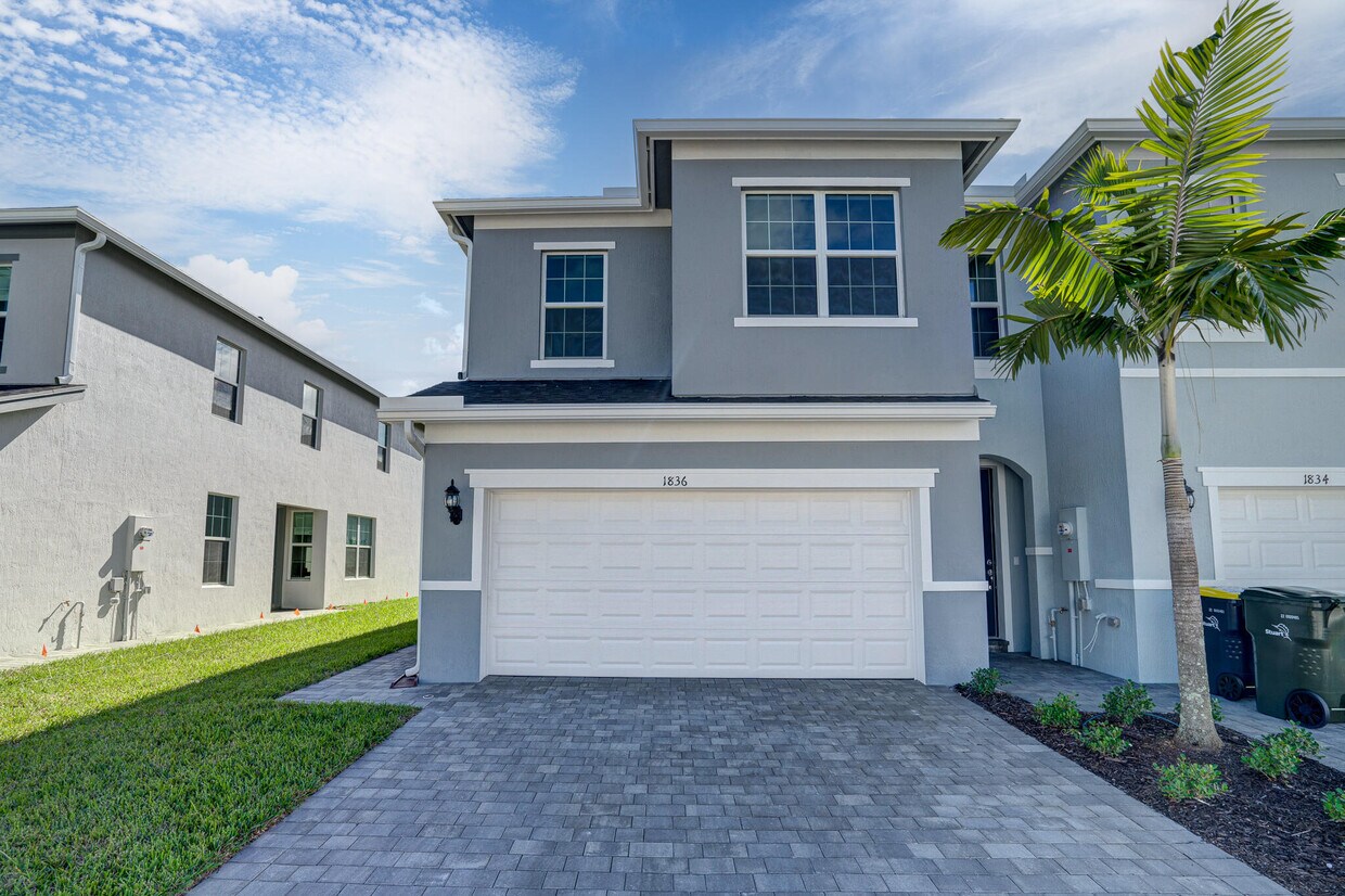1836 SE Roxy Way, Stuart, FL 34996 Townhome Rentals in Stuart FL