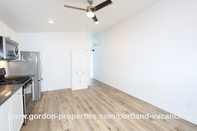 Foto del edificio - SE 88th Ave - 2 bedroom ADU close to the r...