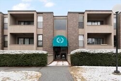 Building Photo - 52 Shrewsbury Green Dr