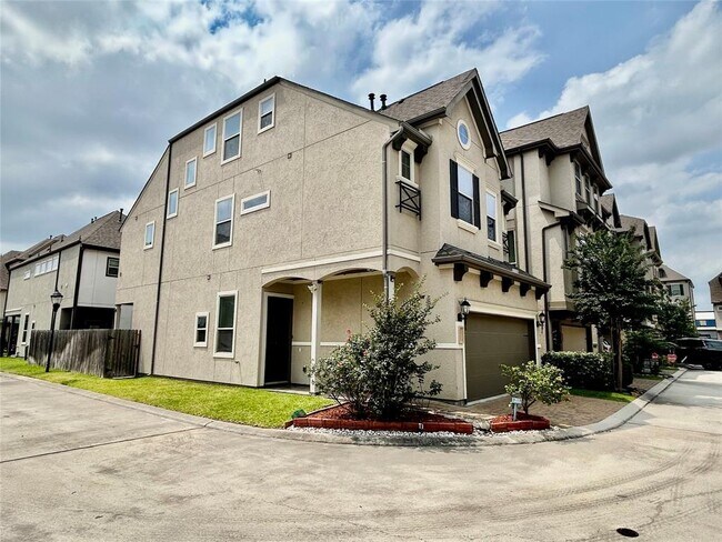 Building Photo - 1507 Peyton Oaks Pl
