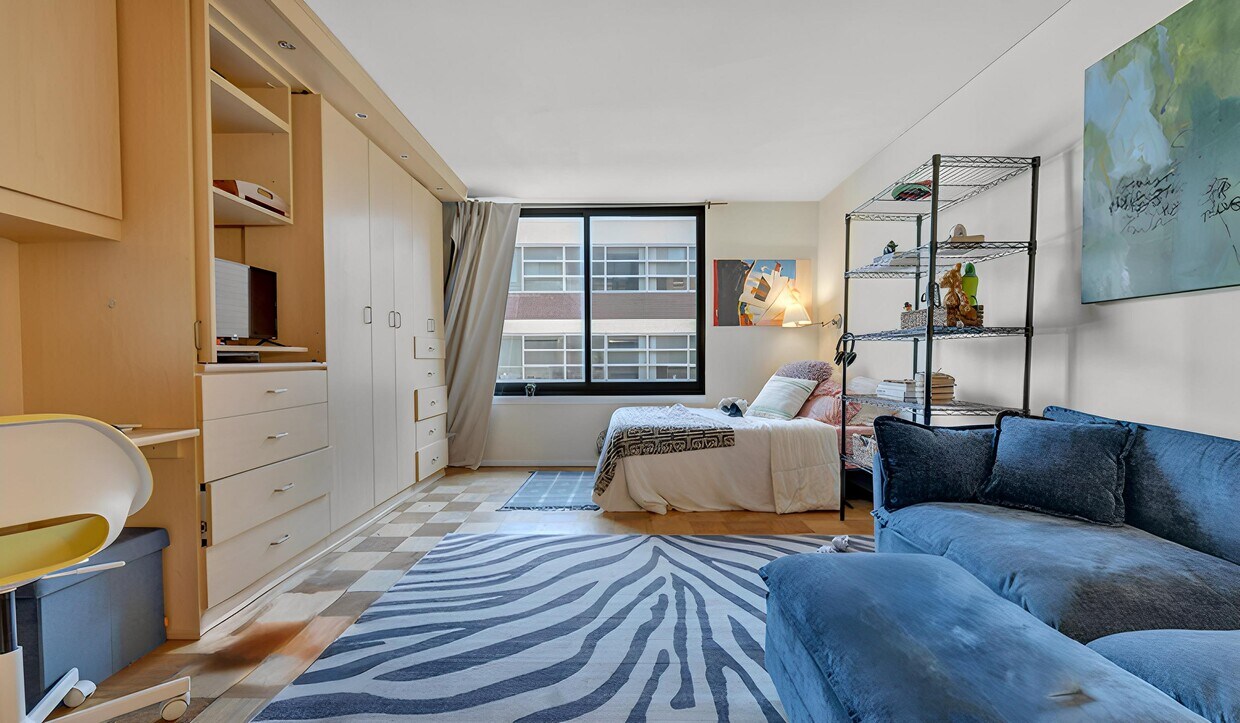 Foto principal - 1301 20th St NW
