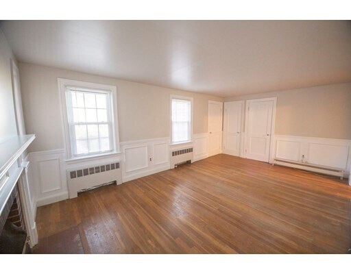 Building Photo - 22 Pheasant Hill St