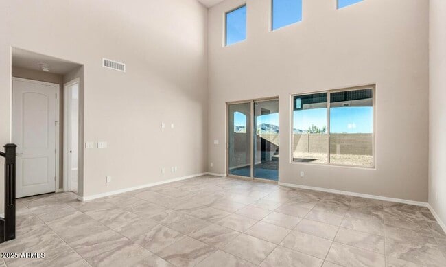 Building Photo - 19754 W Palo Verde Dr