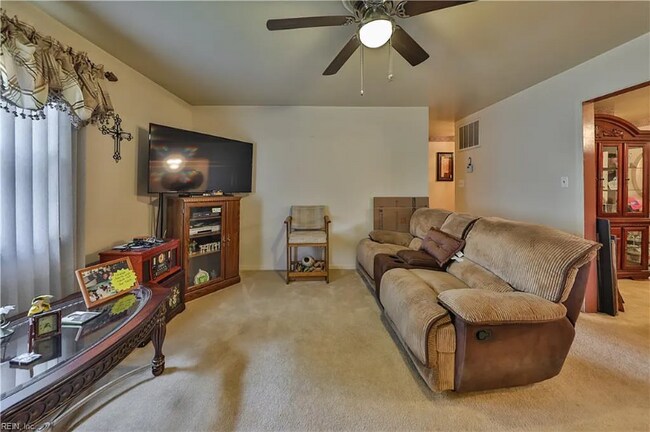 Building Photo - 111 Tillerson Dr