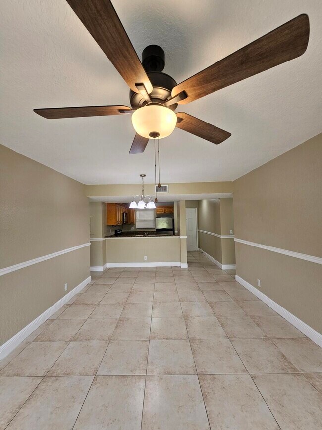 Building Photo - 1541 Windorah Way