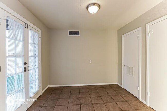 Building Photo - 4838 W Heatherbrae, Phoenix, AZ 85035