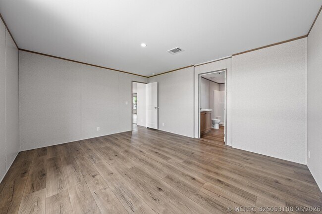 Foto del edificio - 7480 SE Eagle Ave