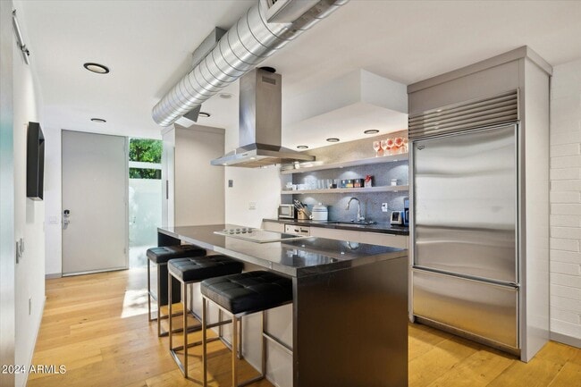 Building Photo - 4401 N 40th St
