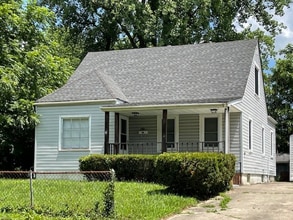 Building Photo - 2212 Sagamore Rd