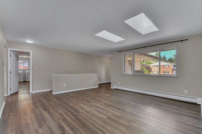 Foto del edificio - 7687 Newman St