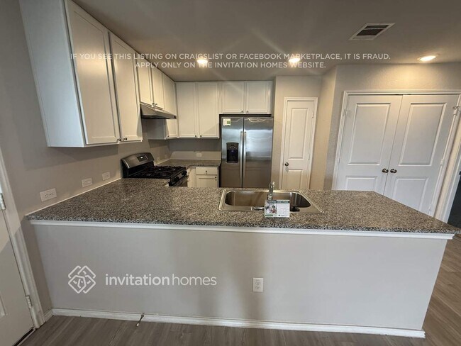 Building Photo - 10519 Varmus Dr