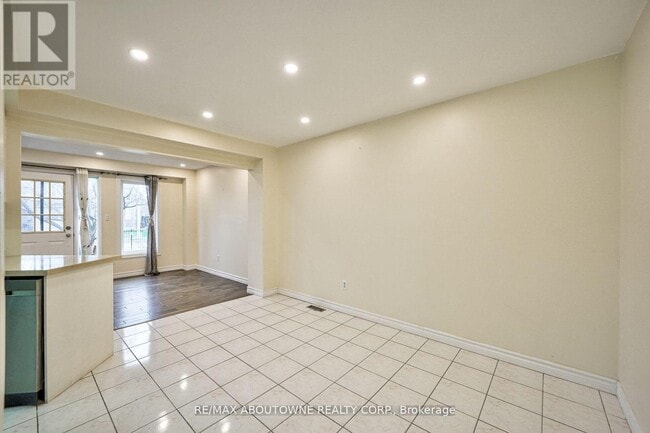 Photo du bâtiment - 455 Apache Ct