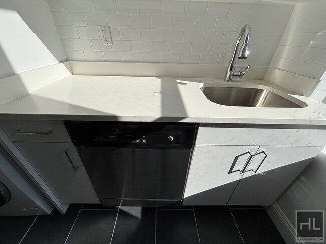 Foto del edificio - WEST 72 STREET