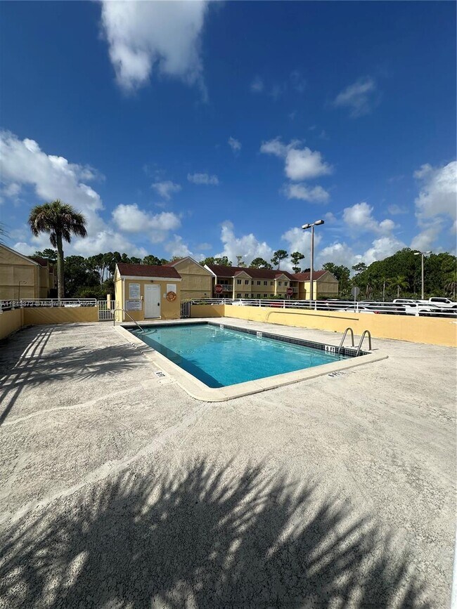 Foto del edificio - 13810 SW 112th St