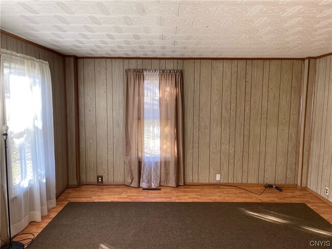 Building Photo - 126 NY-169