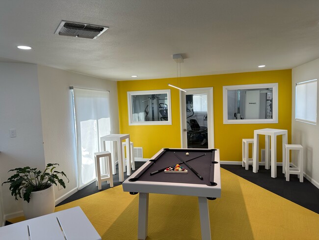 Game Room - Temescal Apartments