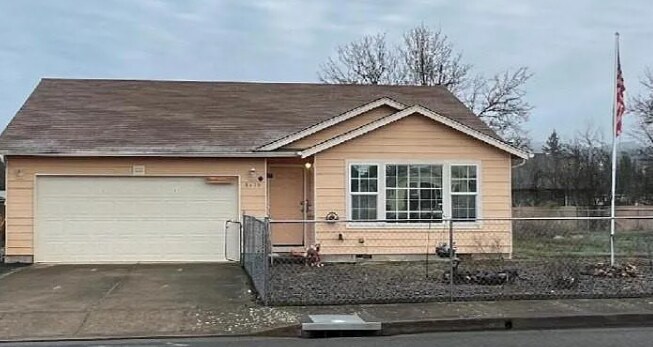 Primary Photo - 4450 Live Oak St