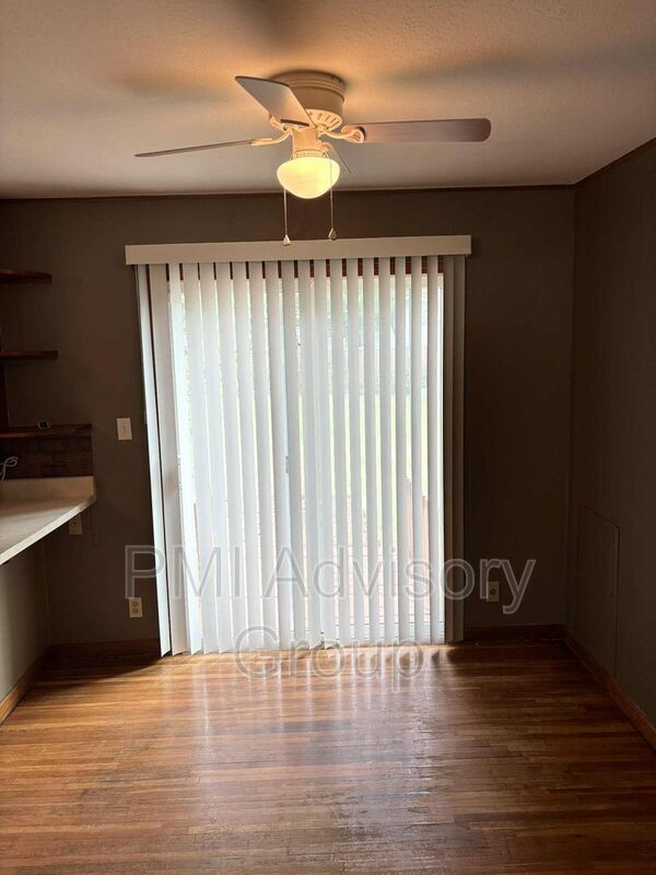 Foto del edificio - 1808 S Faulders Ln