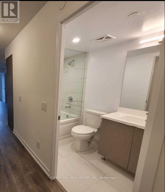 Building Photo - 219 Dundas St E