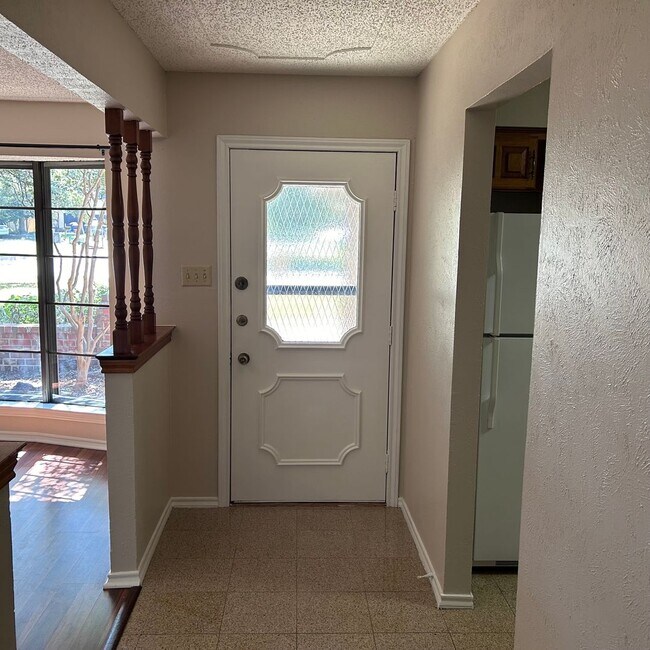 Foto del edificio - 5917 Pleasant Wood Trail