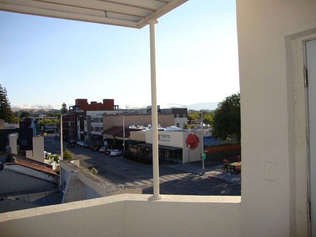 Foto del edificio - 411 California Ave