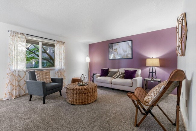 Living Room - Rivergreens Apartments