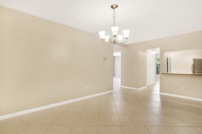 Building Photo - 9280 Sable Ridge Cir