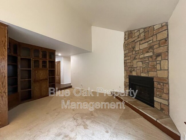 Building Photo - 50 Guynn Bridge Ct