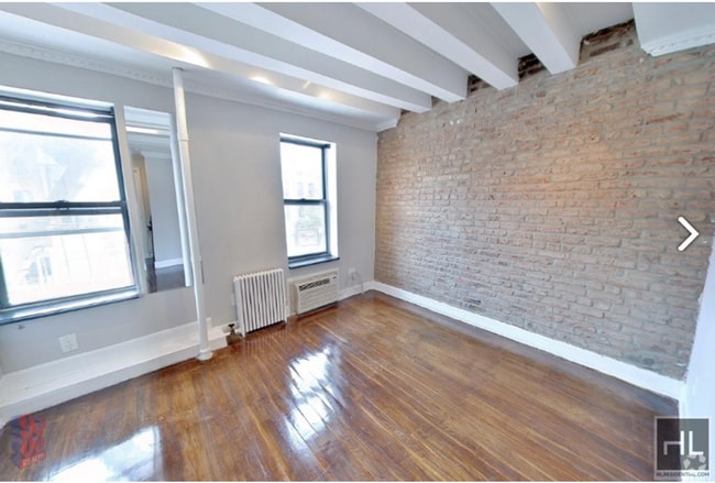 Building Photo - AMAZING 1 BR APARTMENT! WON’T LAST!! NO BR...