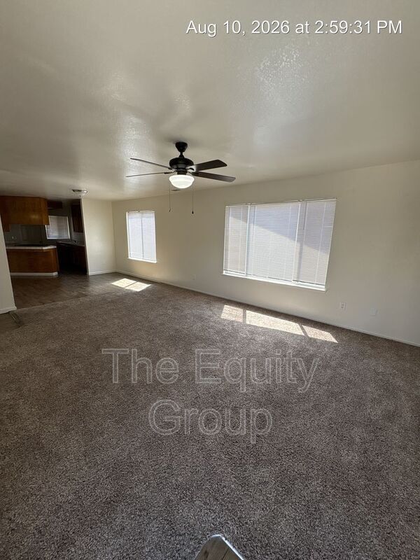 Foto del edificio - 983 N Lynora St