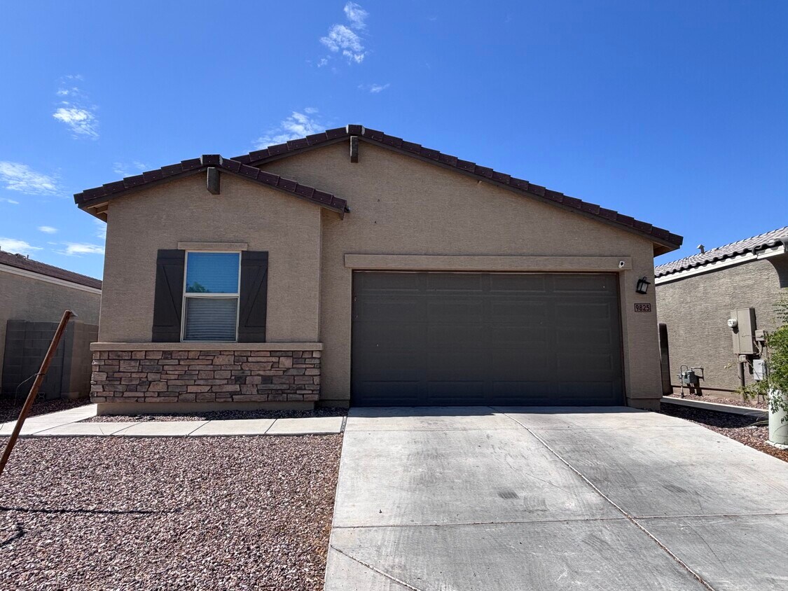 Foto principal - 9825 W Southgate Ave