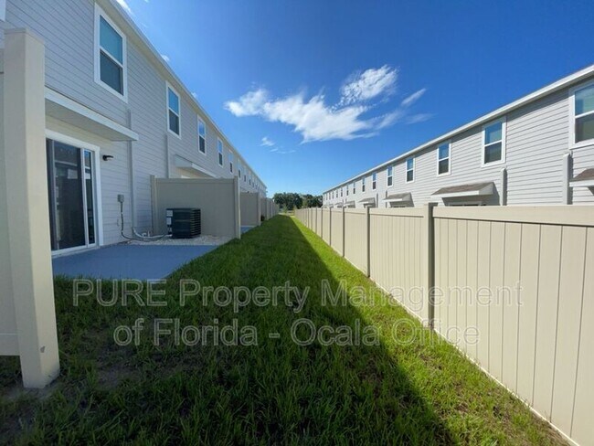 Building Photo - 6606 SW 81st Loop