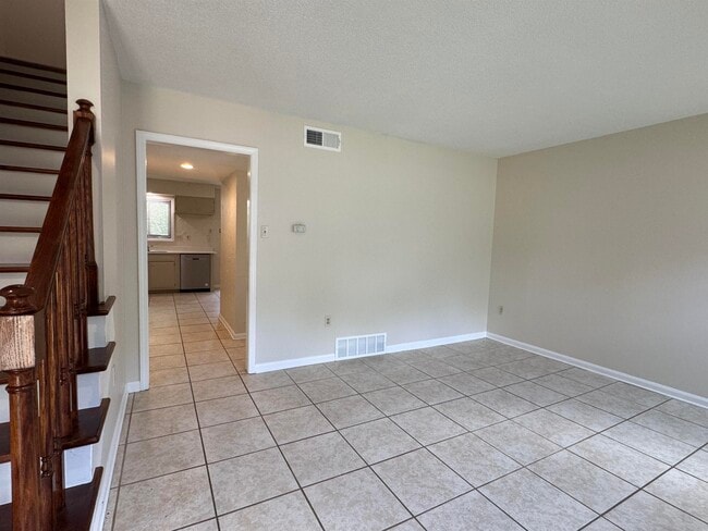 Foto del edificio - 5659 Hinton Pl