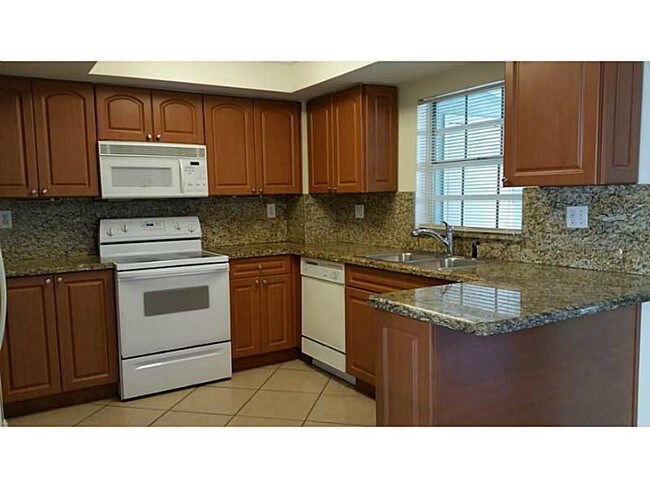 Building Photo - 5267 SW 123rd Ave