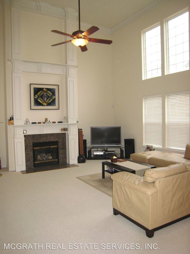 Foto del edificio - 742 Vermillion Dr NE