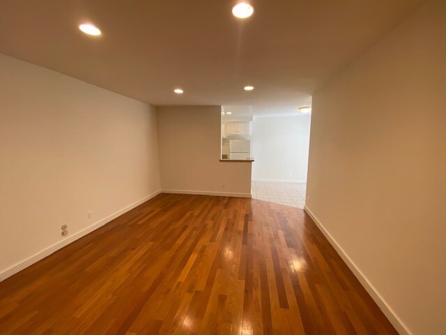 Foto del edificio - 1533 Hi Point St